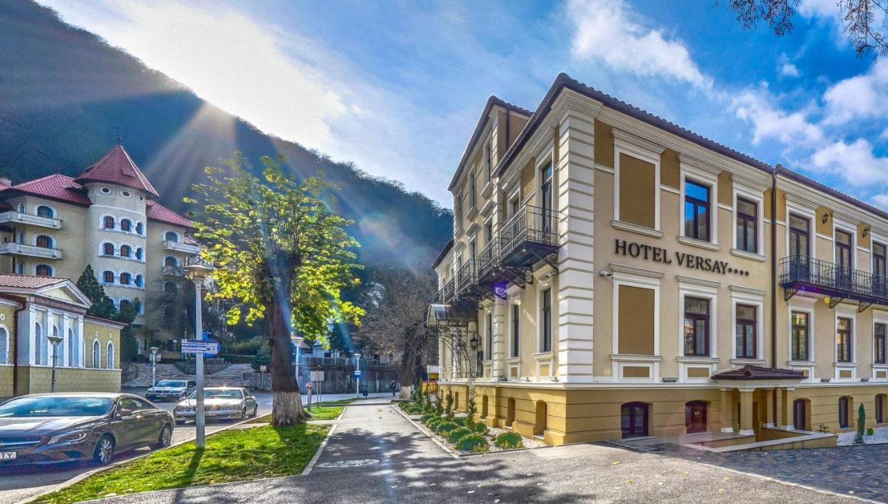 Hotel Versay Baile Herculane Exterior photo